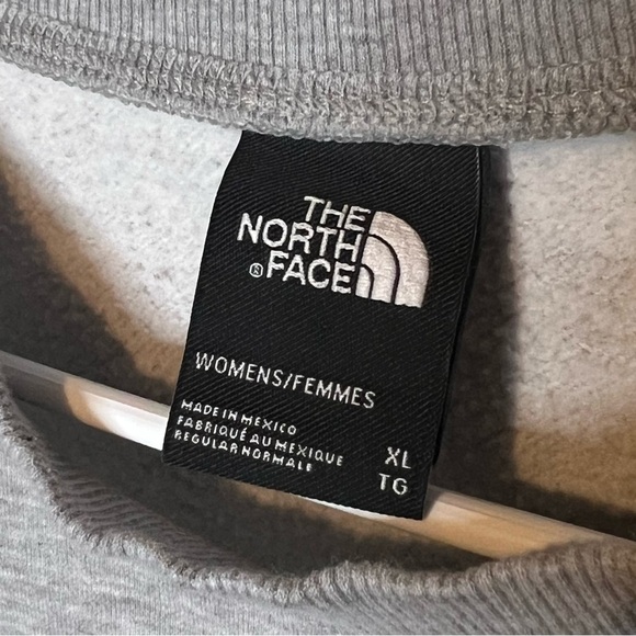 The North Face Crew Neck - Picture 4 of 6